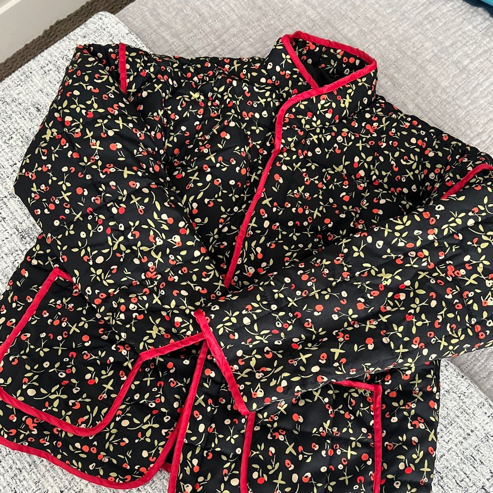 Wyeysyt Women's Cropped Puffer Jacket Lightweight Floral Print Long Sleeve - M